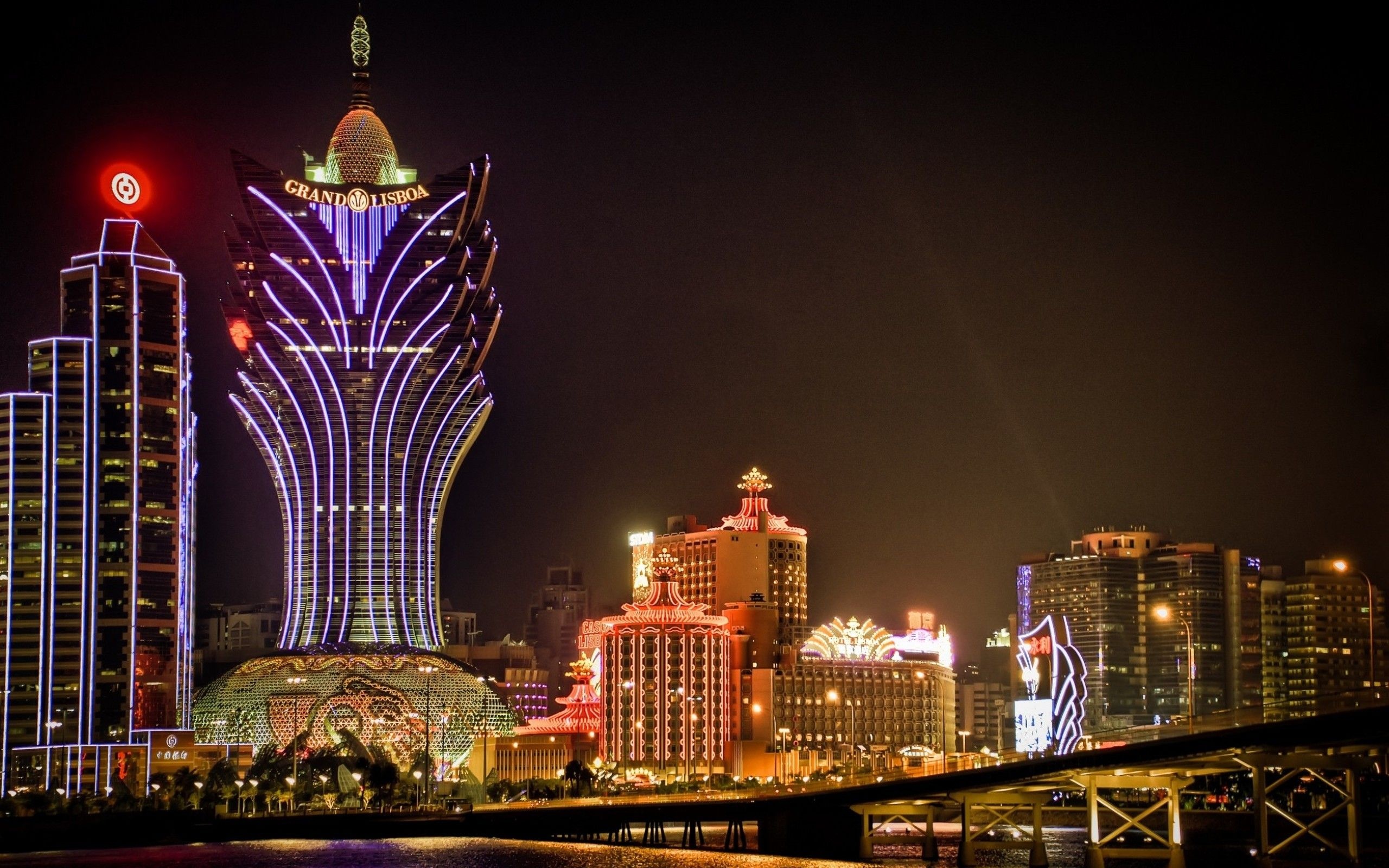 toa Grand Lisboa cua Ha Hong San anh 10