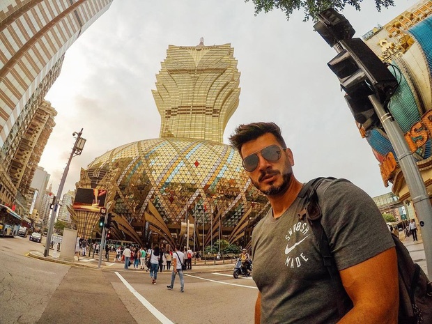 toa Grand Lisboa cua Ha Hong San anh 12