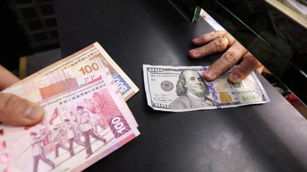 My thao luan dung 'bom hat nhan' tien te de trung phat Trung Quoc hinh anh