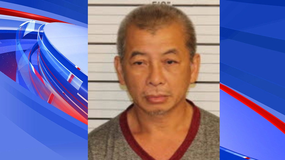 Mot nguoi goc Viet bi bat sau khi goi 911 moi mua cha gio hinh anh