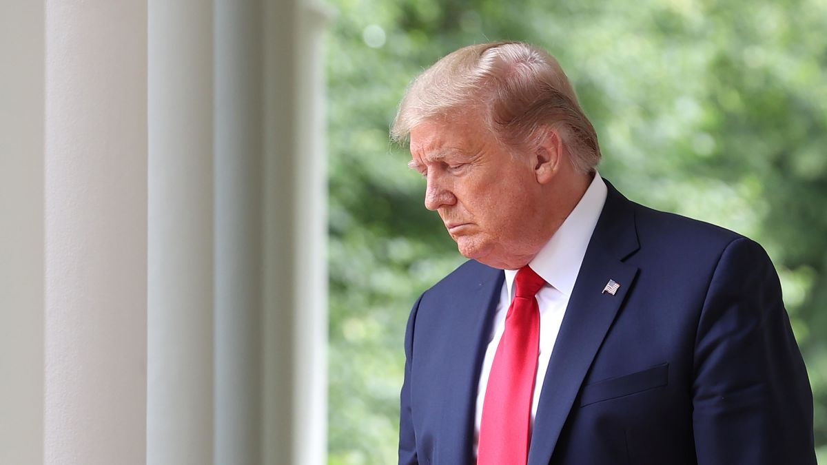 Ong Trump quay lai kinh doanh the nao khi roi Nha Trang? hinh anh