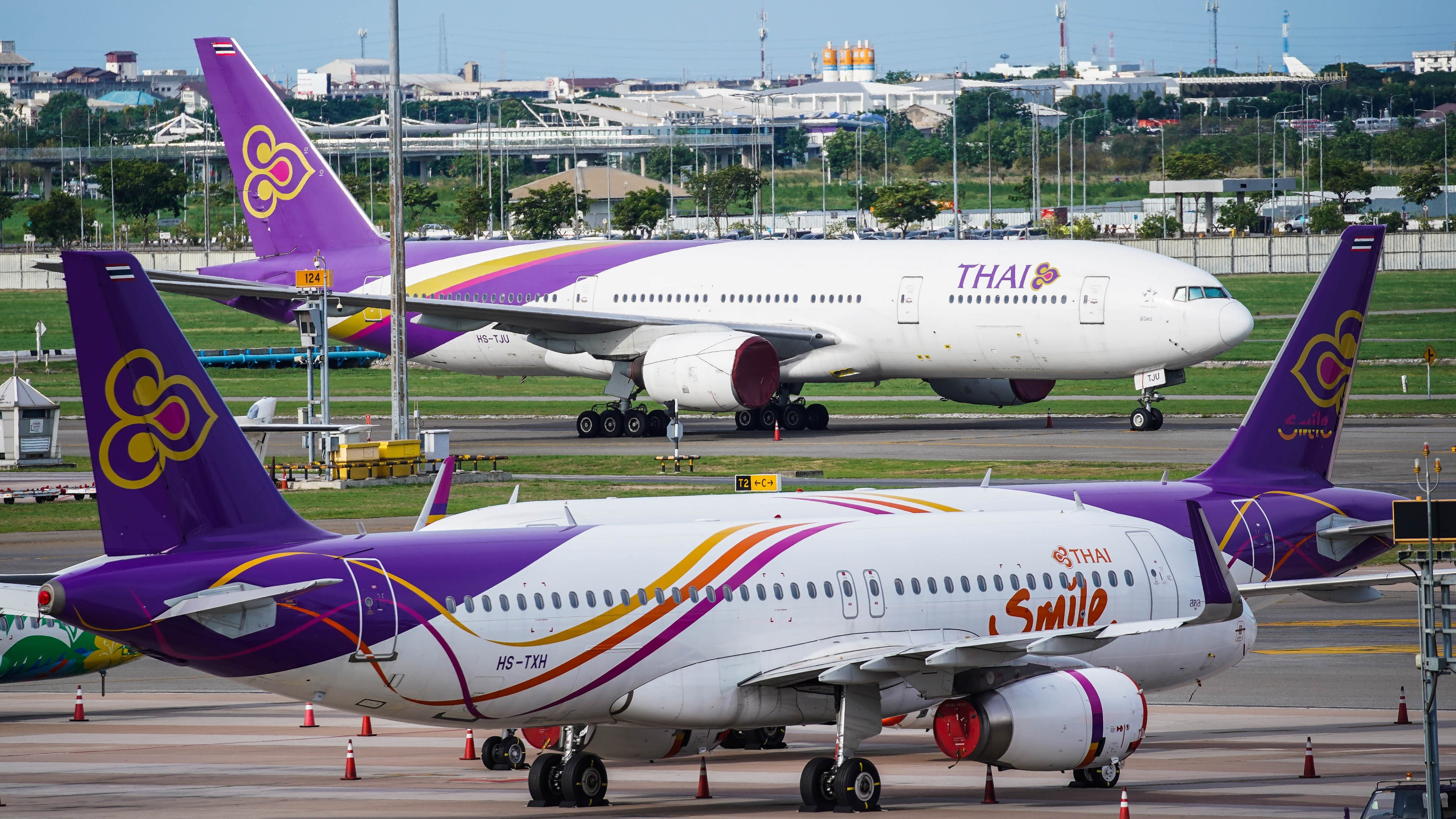 Thai Airways lo ky luc, bi xem xet huy niem yet hinh anh
