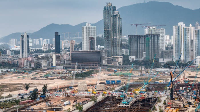 Nuoi tham vong kinh te vuot My, Trung Quoc om nui no khong lo hinh anh