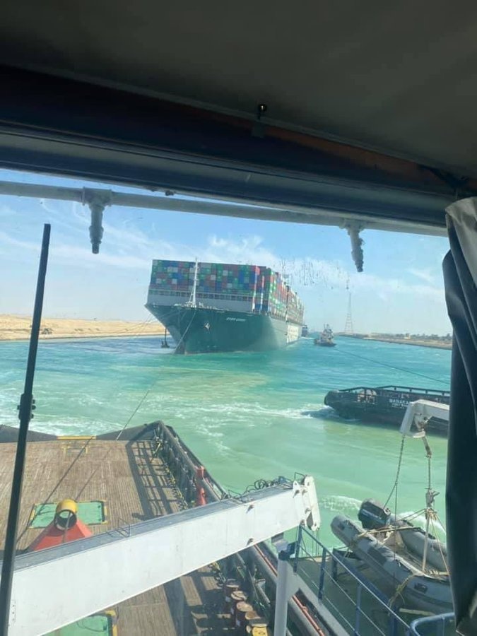 tau ever given bi ket o kenh suez anh 1