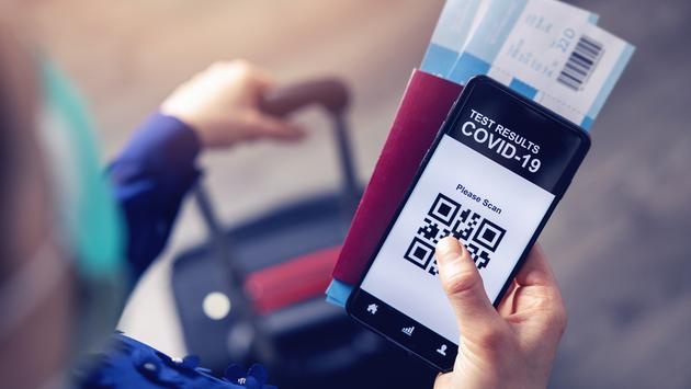 Den luot Nhat trien khai ho chieu vaccine dien tu hinh anh