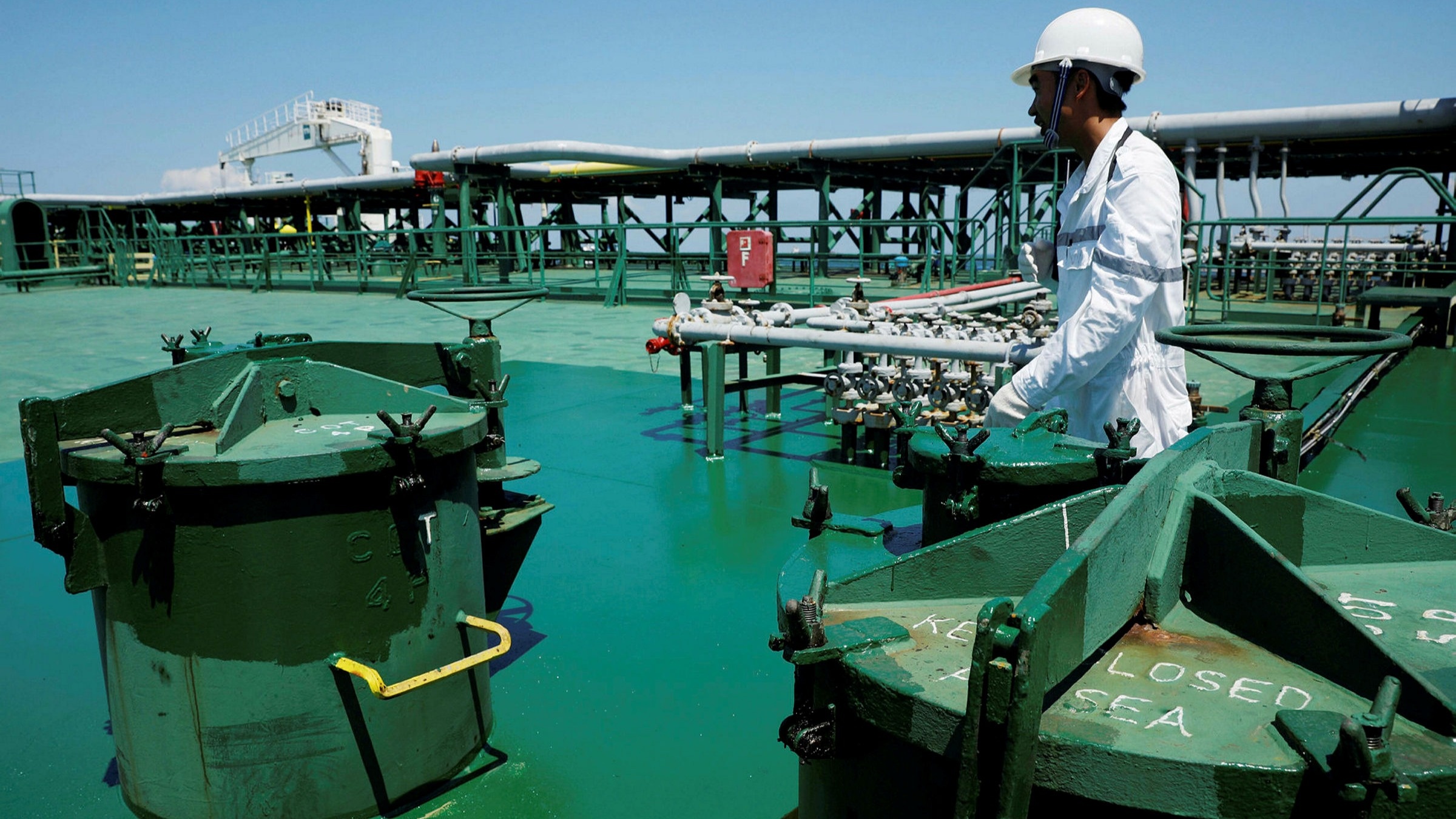 ty phu singapore anh 2