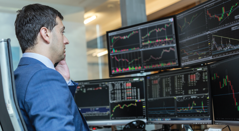 nhan vien pho wall bo viec anh 1