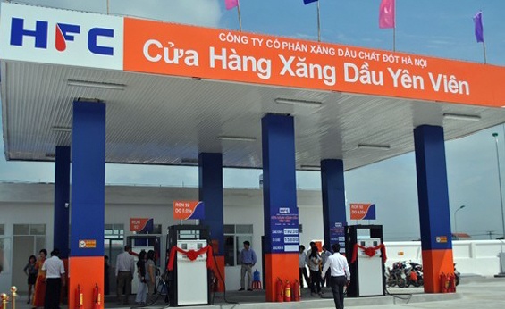 Khach hang cua 2 cay xang gian lan co duoc boi hoan? hinh anh