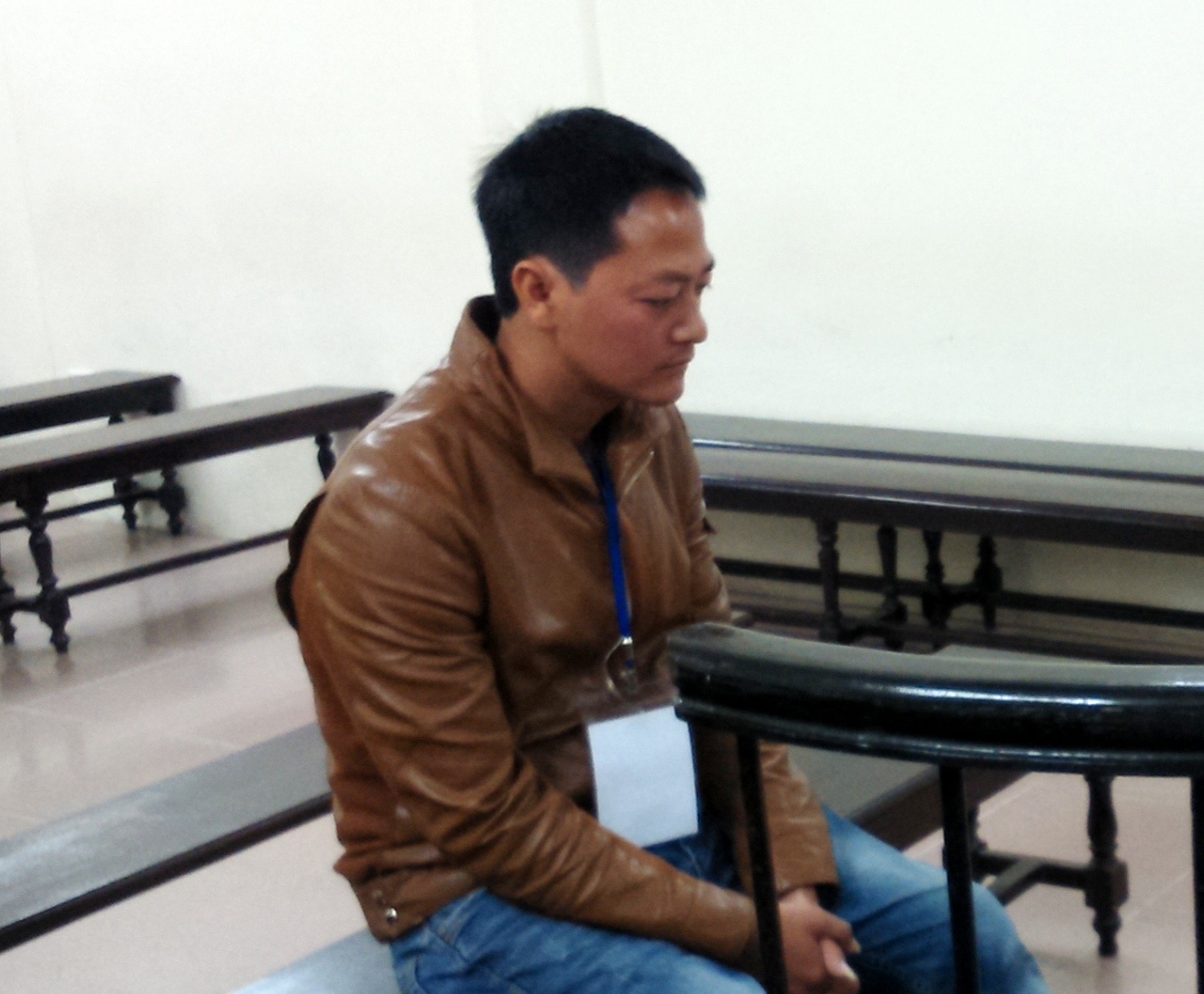 Linh an tu sau loi nho va cua ong chu hinh anh