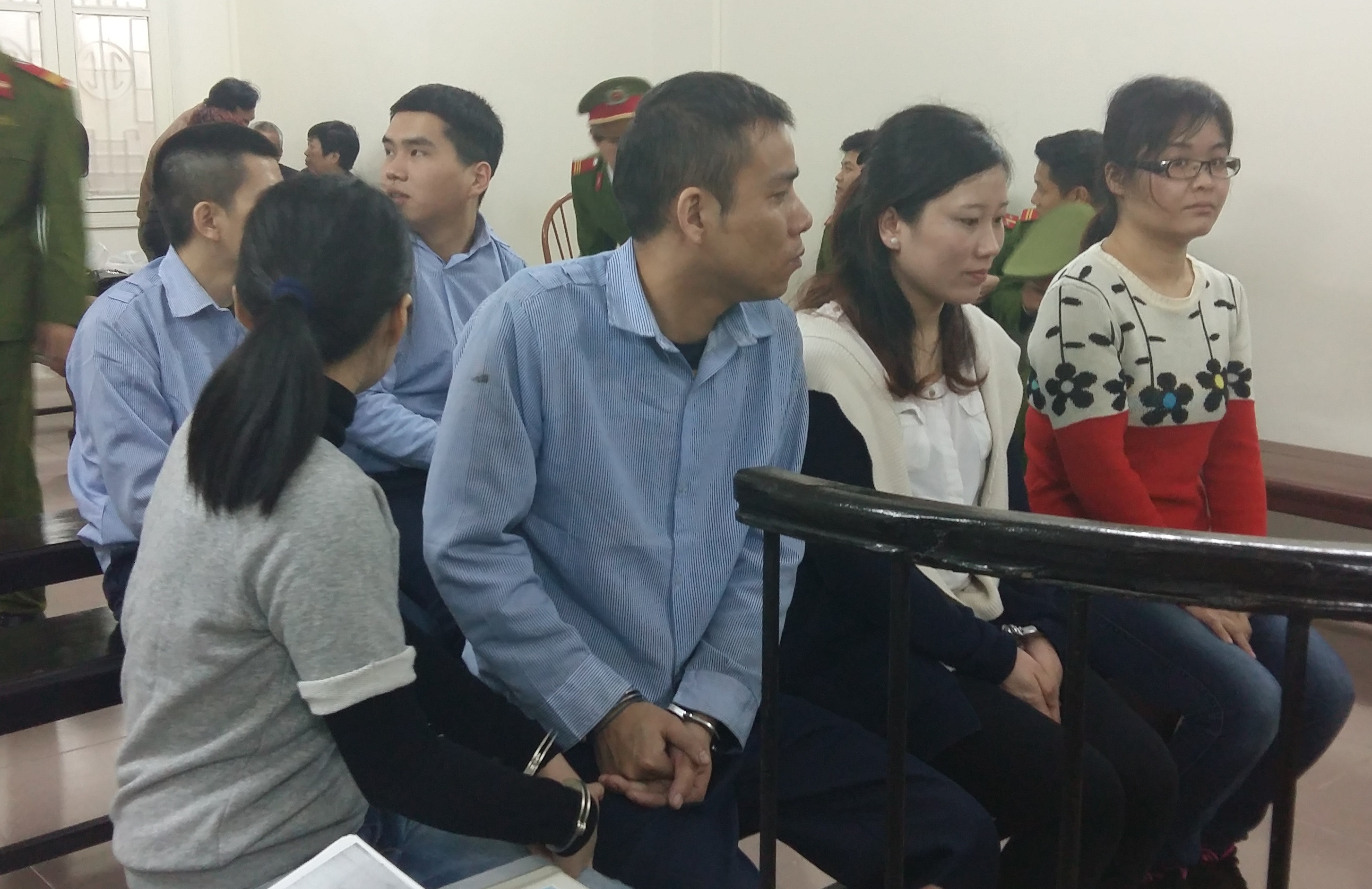 7 nguoi Trung Quoc kinh doanh trai phep linh an hinh anh