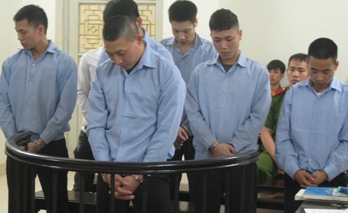 bang nhom tran tien xe khach linh an anh 1