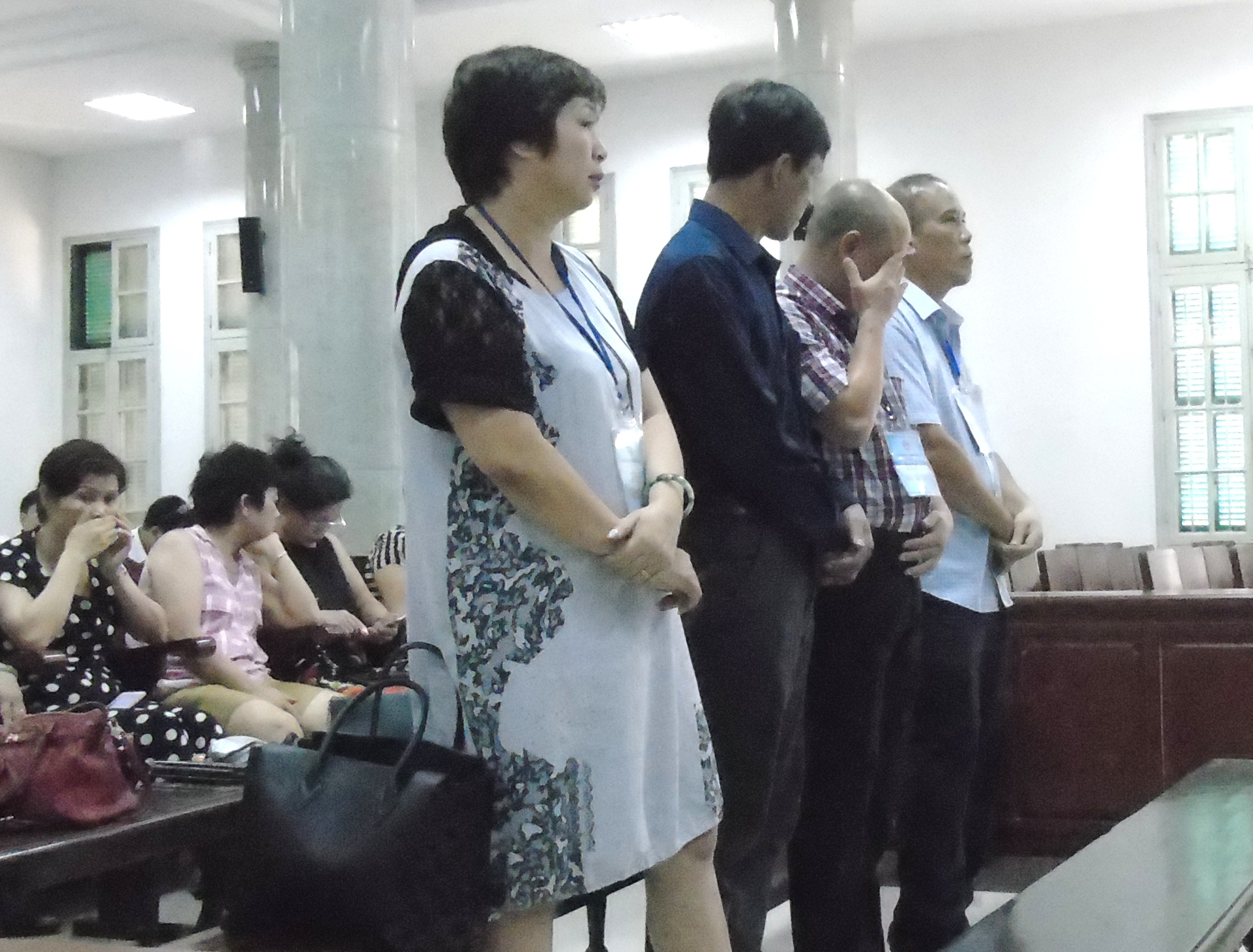 Duong day lua gan 800 ty cua khach hau toa hinh anh