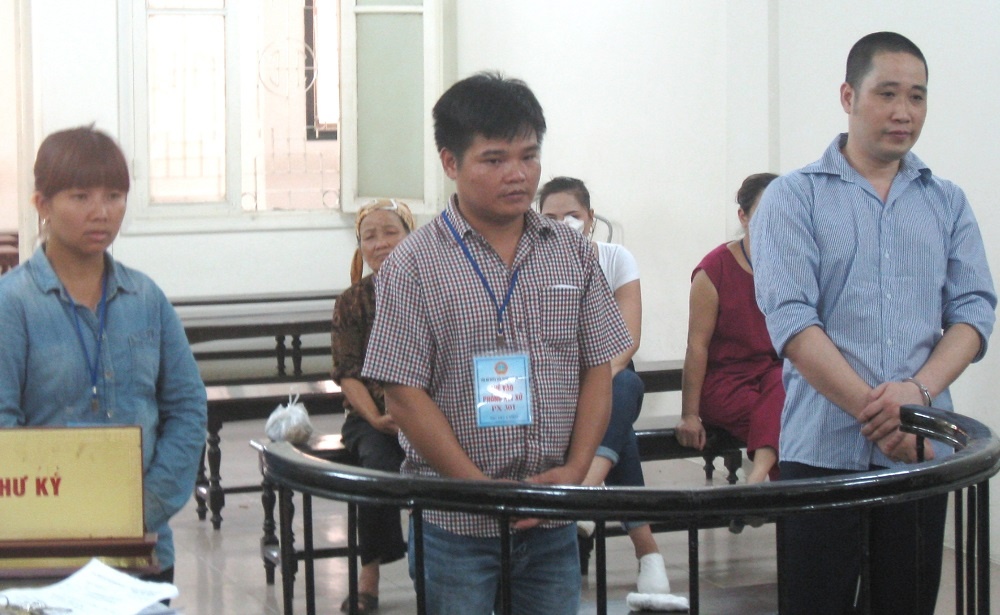 Buon ban dong vat quy hiem anh 1