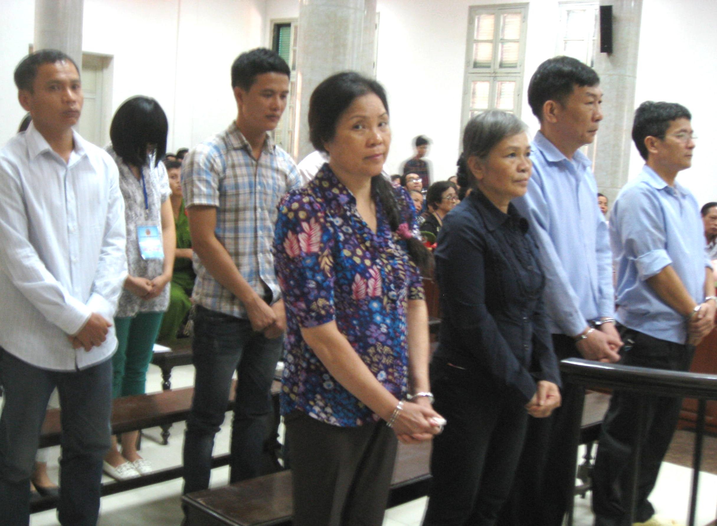 xet xu trum da cap va dong bon anh 1