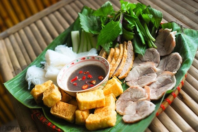 Hon chien o quan bun dau, 2 nguoi tu vong hinh anh