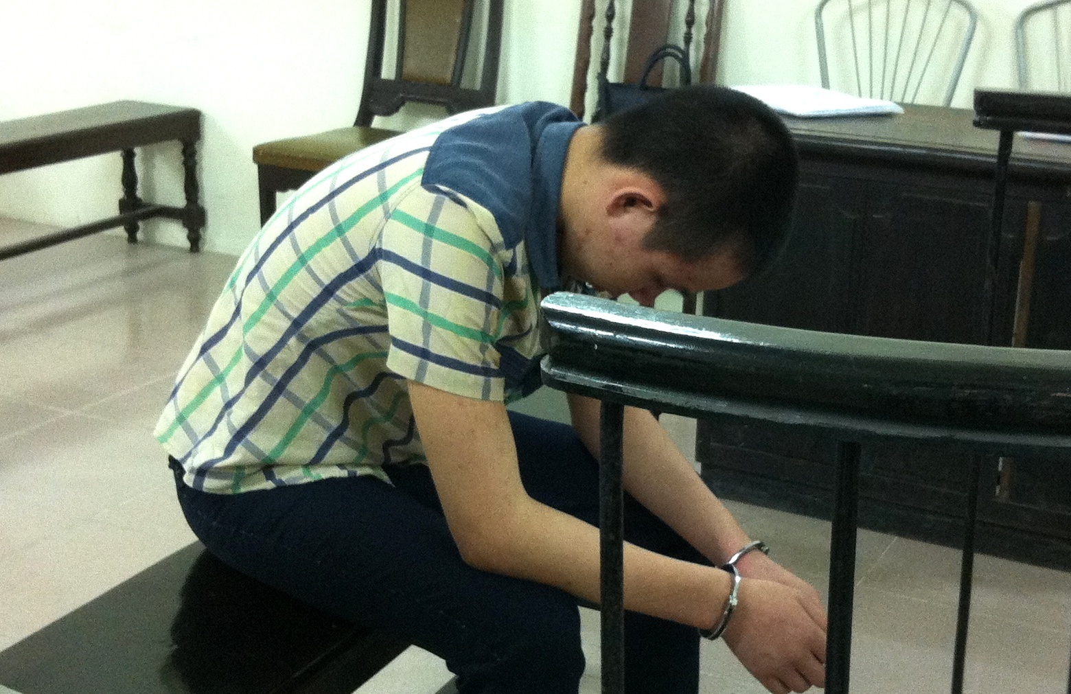 9X di cuop de co tien cho me mo tim duoc giam an hinh anh