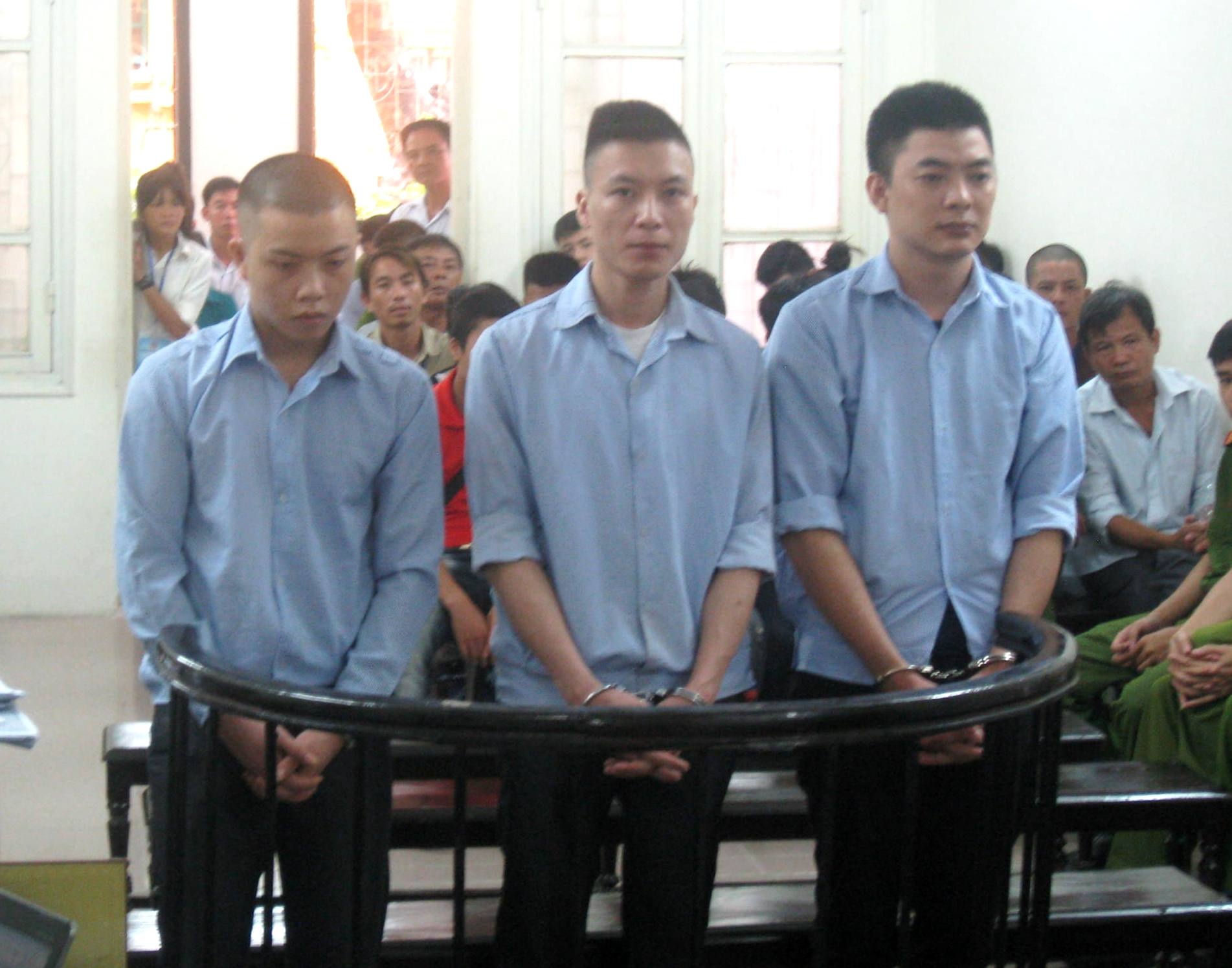 Nam sinh lop 11 giet nguoi anh 1