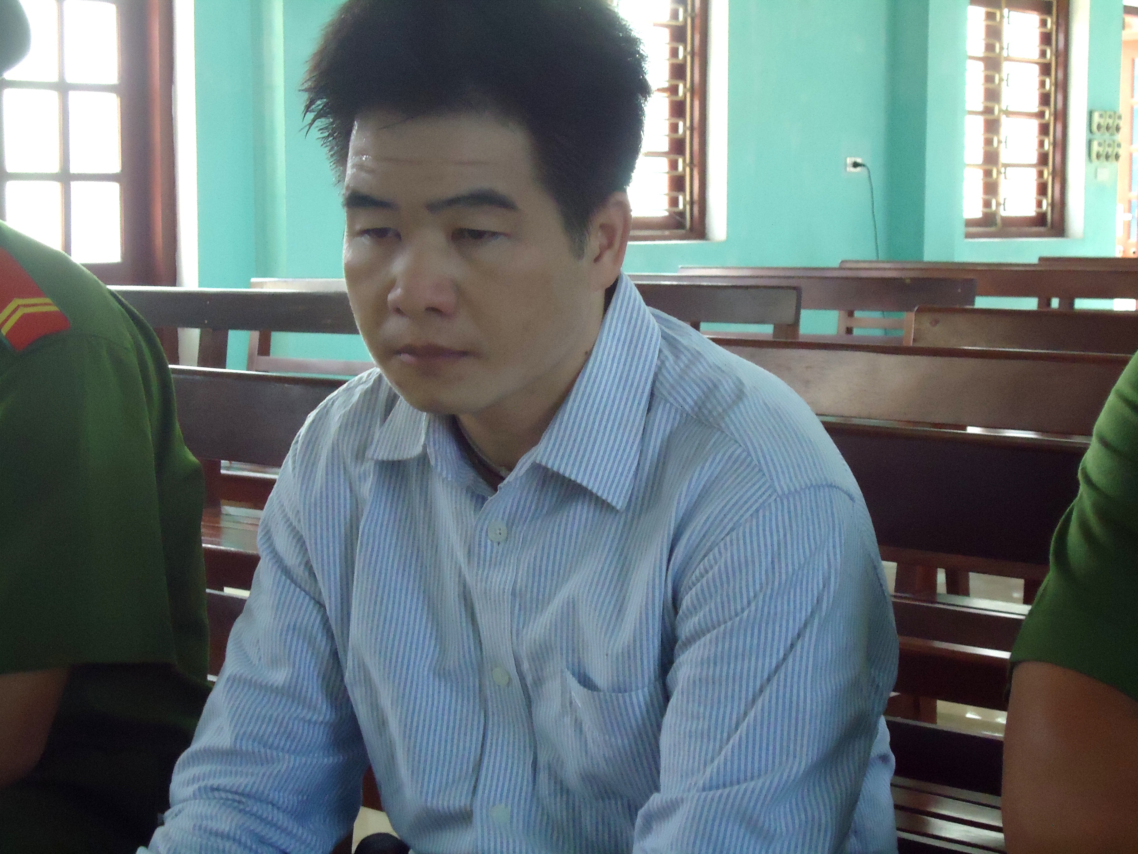 Dong bon cua Tang Keangnam tung mua chat doc de tu sat hinh anh