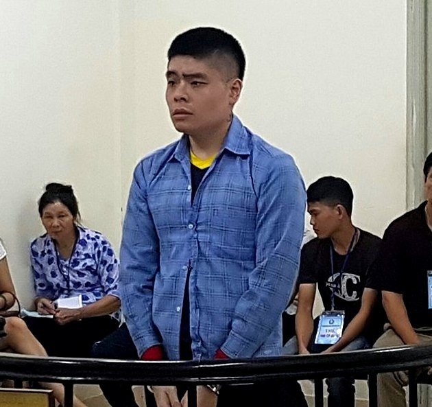 Chém nhân viên suýt chết ảnh 1 Chem nhan vien suyt chet anh 1