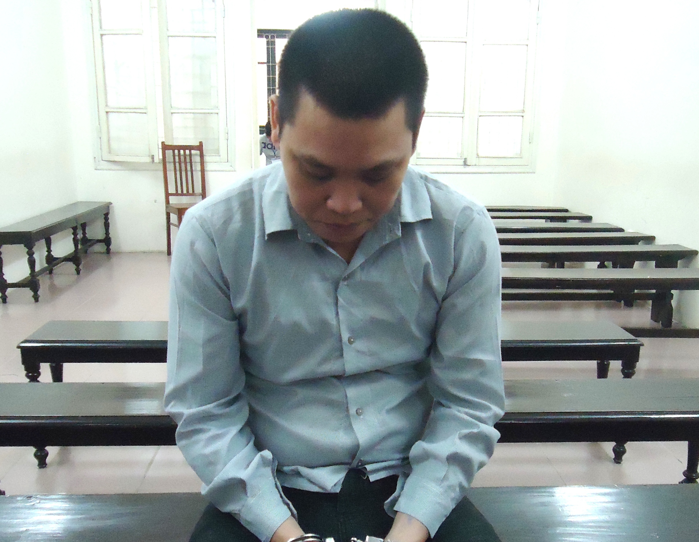 Ke bo nga voi, sung te giac o san bay linh 9 thang tu hinh anh