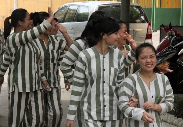 Co buong hanh phuc o trai giam, pham nhan cai tao tot hon hinh anh