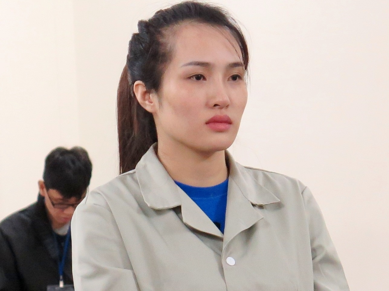 Nu bi cao chuyen 18 banh heroin linh an chung than hinh anh