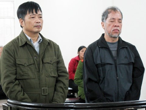 Lua dao 23 ty dong roi an tieu het hinh anh