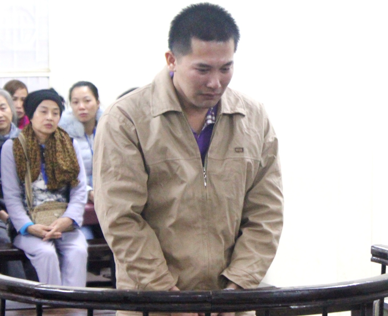 Tử hình thầy giáo tiểu học ảnh 1 Tu hinh thay giao tieu hoc anh 1