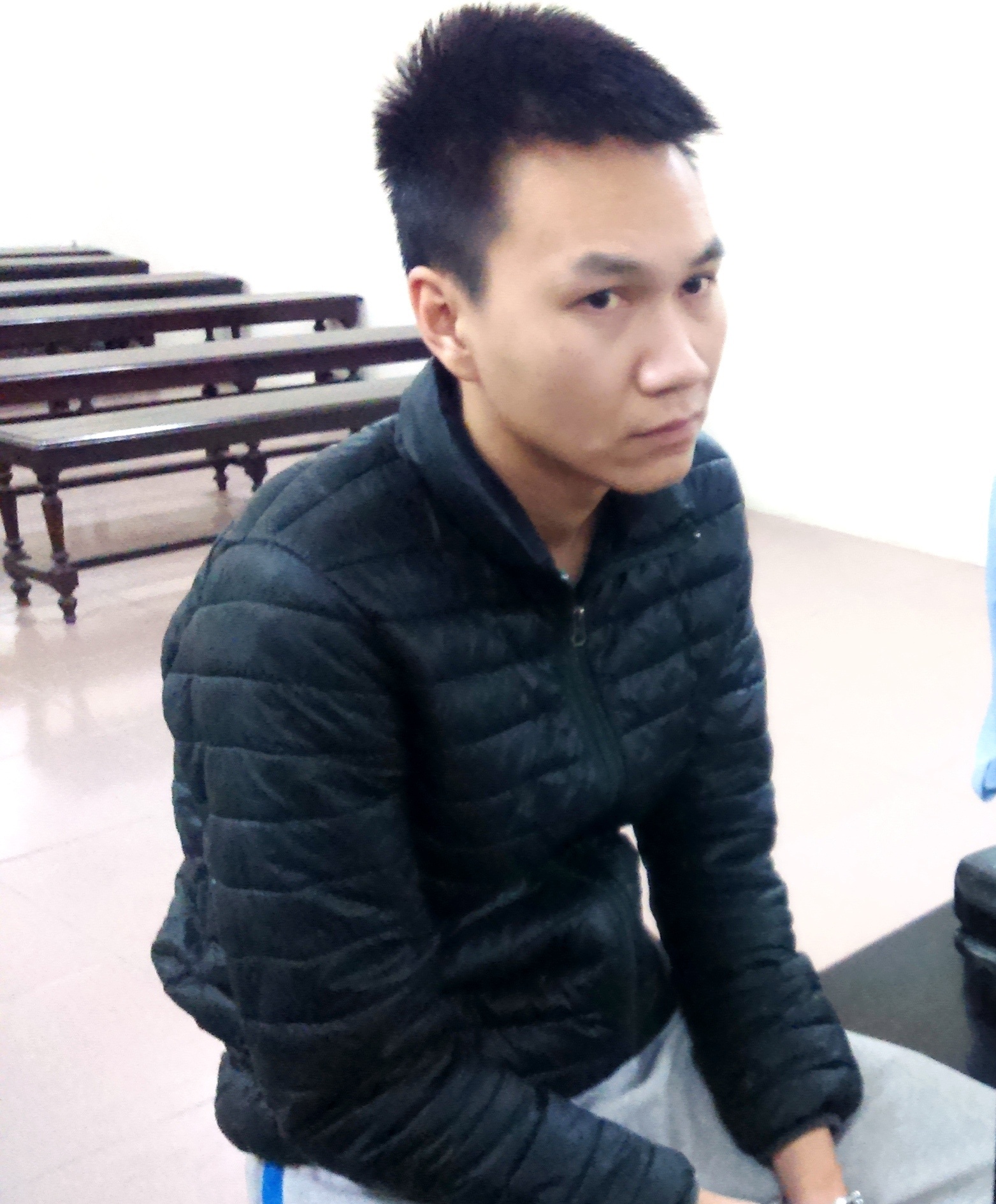 Cuop dien thoai iPhone anh 1