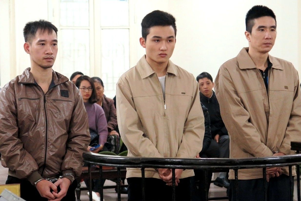 duoi chem khach xem hoa anh 1