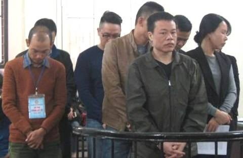 Lua dao chiem doat tai san anh 1