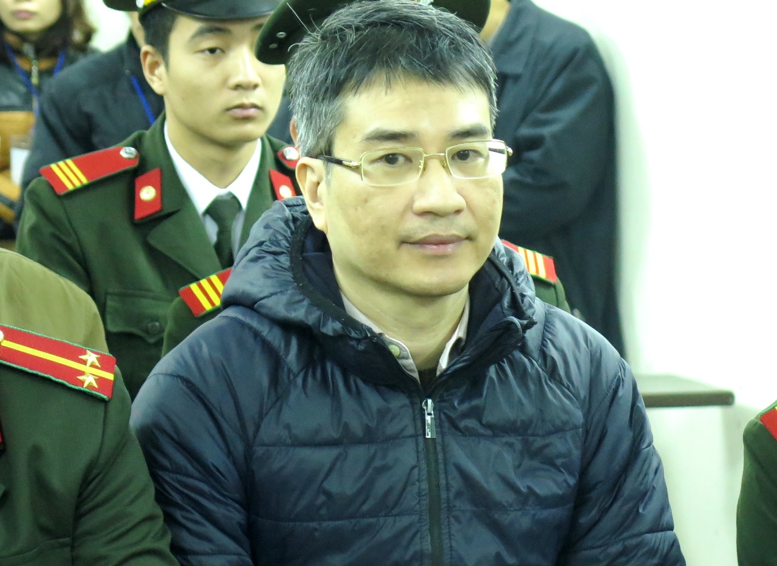 Vang nhieu luat su trong vu xu Giang Kim Dat hinh anh