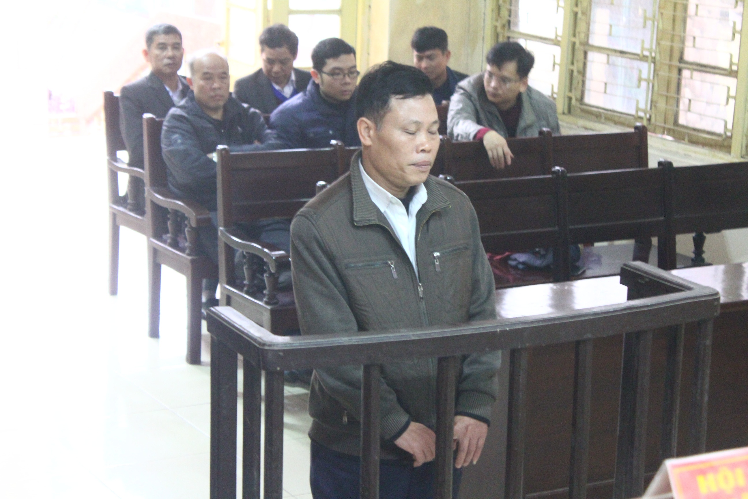 Ông Chấn mang án oan ảnh 2 Ong Chan mang an oan anh 2