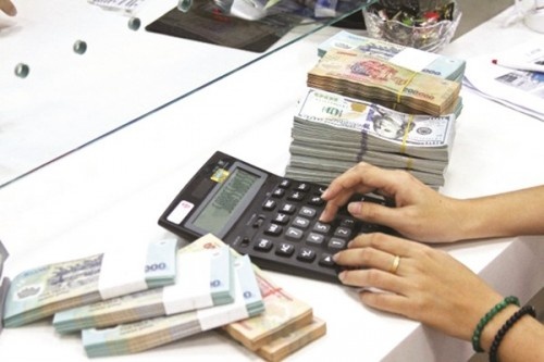 Toi phai lam gi de doi lai tien khi bi ban 'bung no'? hinh anh