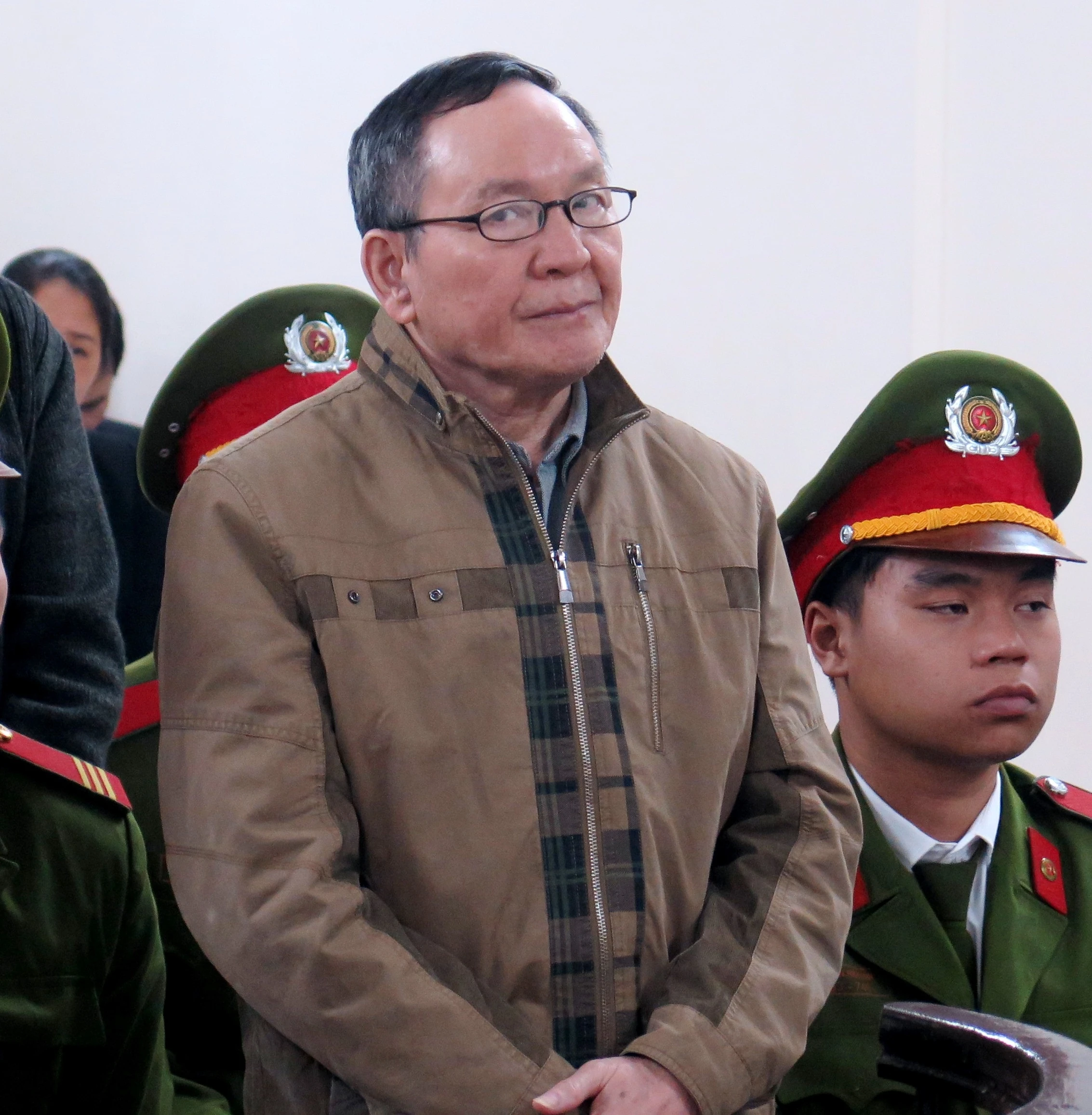 dai an tham nhung 16 trieu USD anh 1