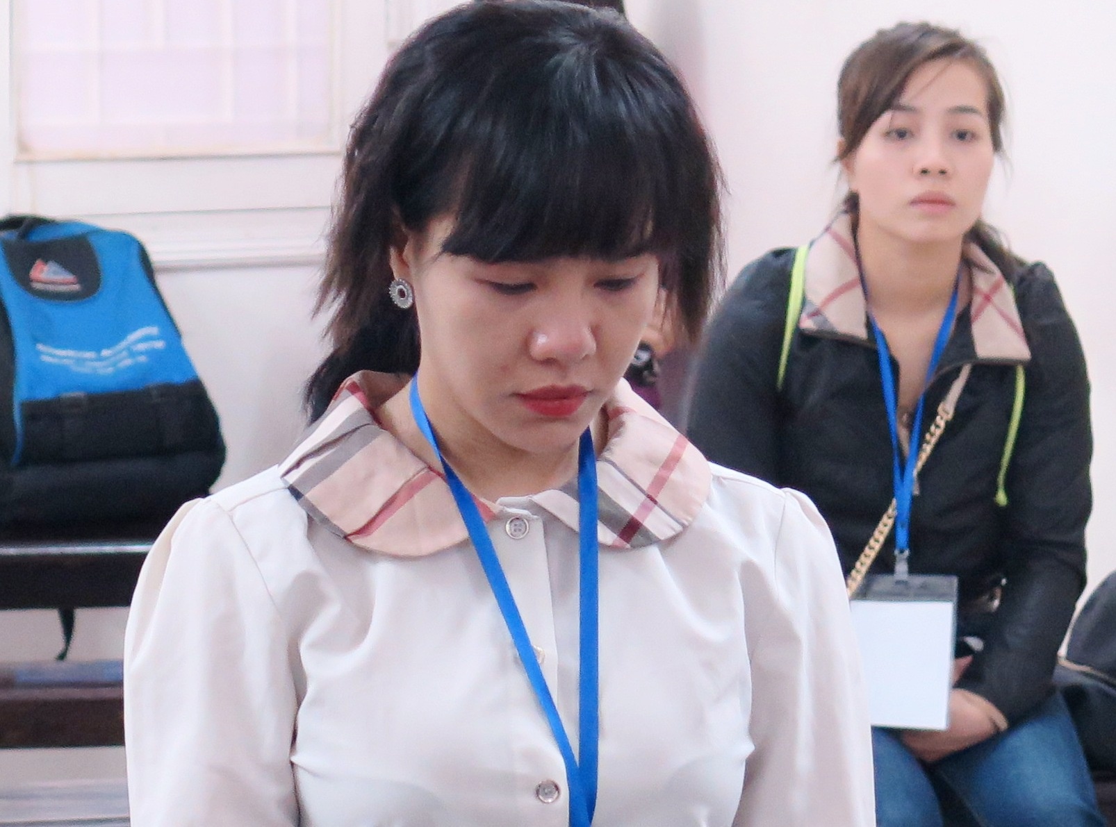 Bao tiep vien di ban dam, nu quan ly quan karaoke linh an hinh anh