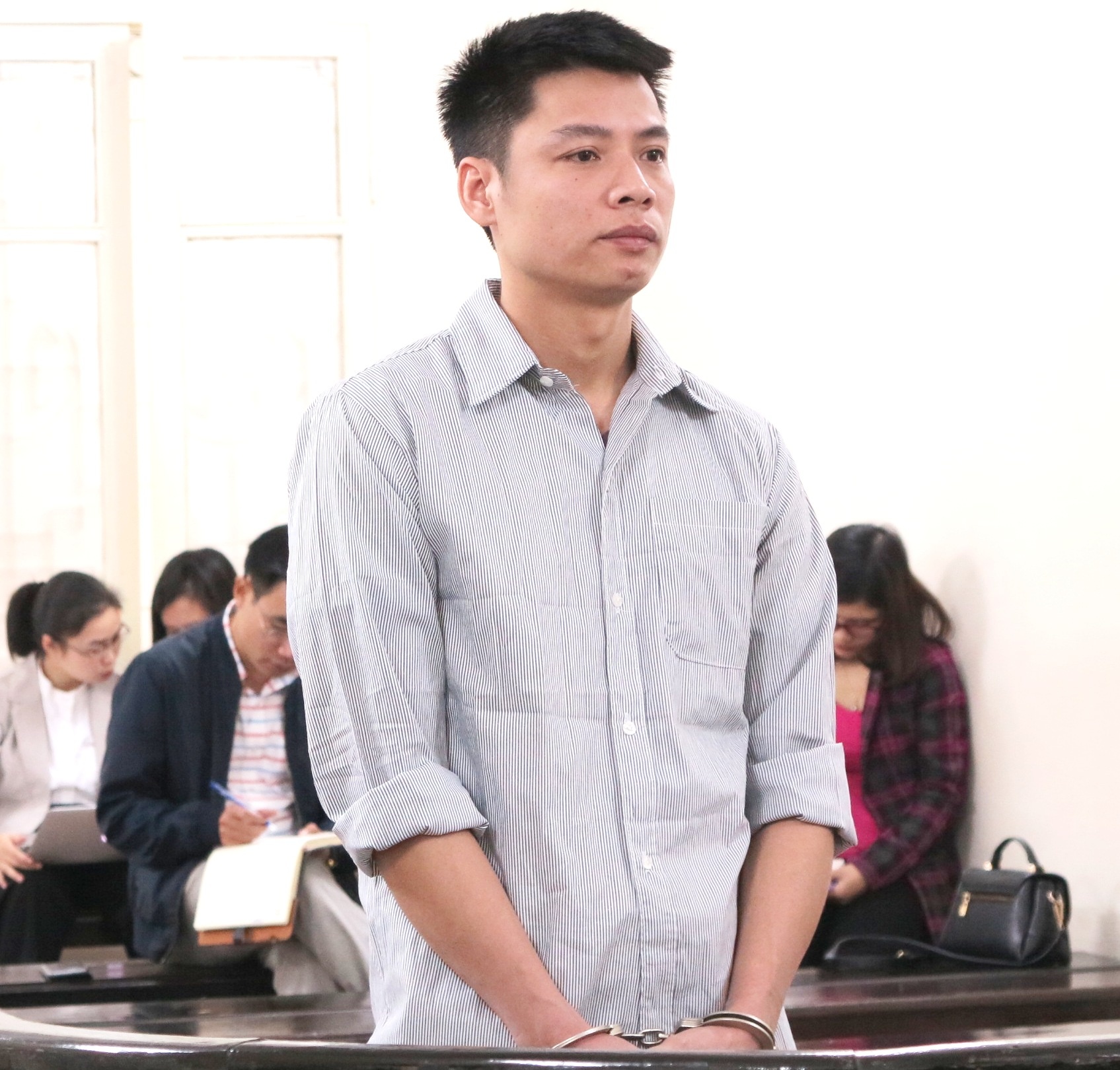 Thay giao di cuop giat anh 1