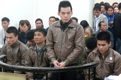 Tang an ke cam dau nhom con do hanh hung benh nhan tu vong hinh anh