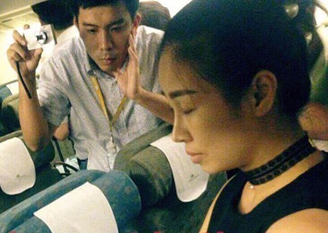 Vo chong cuu tiep vien hang khong buon lau 80 cay vang bi truy to hinh anh