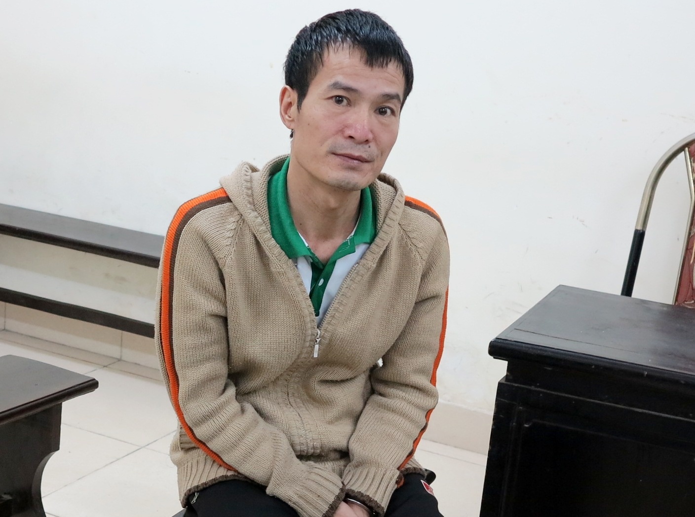 Bac khang cao lai xe taxi tong chet 2 ba chau hinh anh