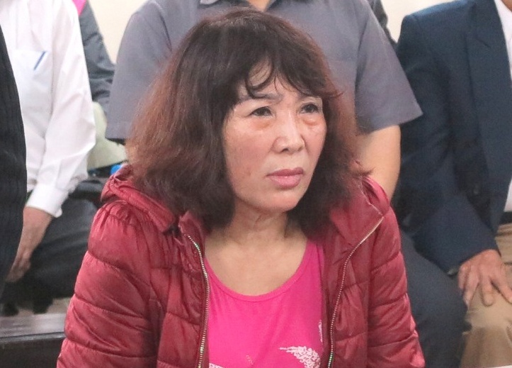 Nu bi cao ngat xiu tai toa khi nghe de nghi muc an hinh anh