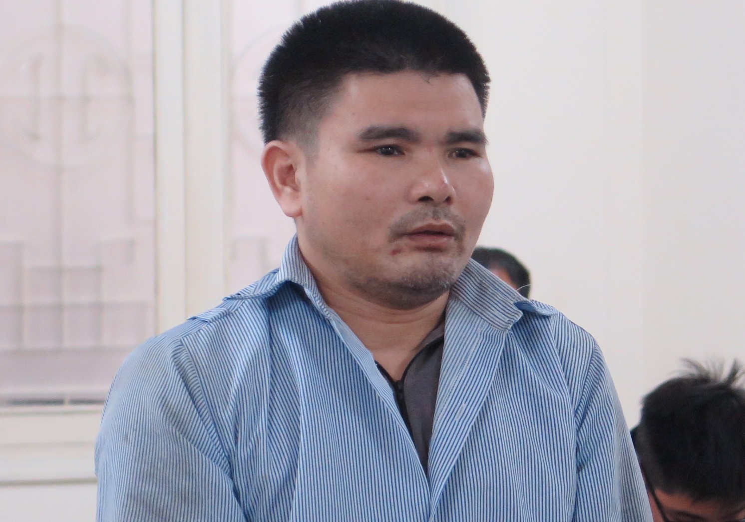 Danh hang xom tu vong anh 1