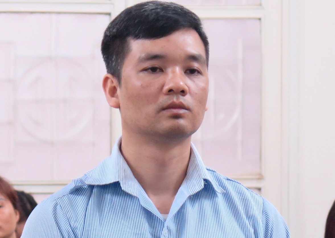 Ke trom xe cho vang chan dong Ha Noi khai gi o toa? hinh anh