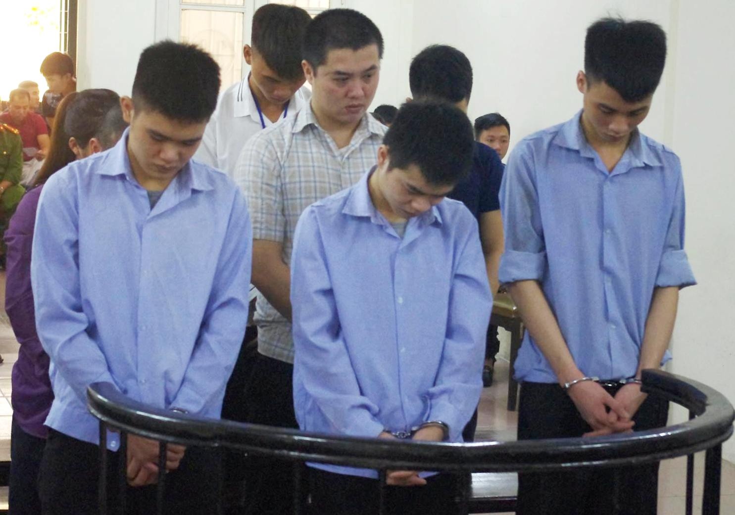 Hung thu danh chet nguoi ngay truoc mat me nan nhan linh 13 nam tu hinh anh