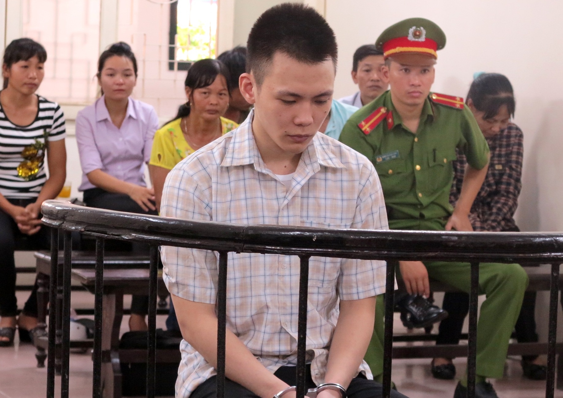 Cong an bi dam chet anh 1