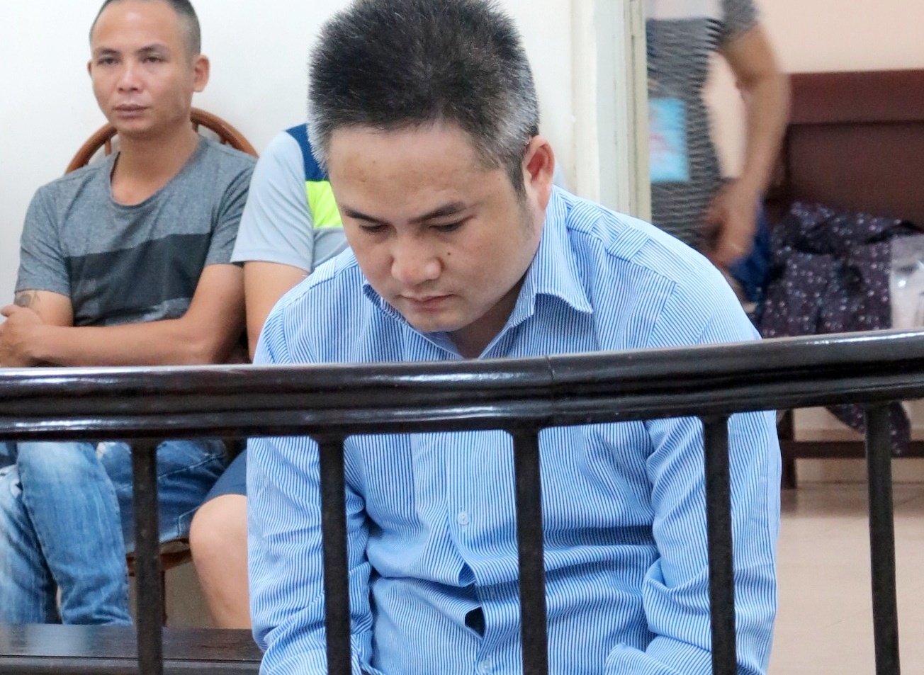 Nhan vien ngan hang lua nguoi xin viec, chiem doat gan 4 ty hinh anh