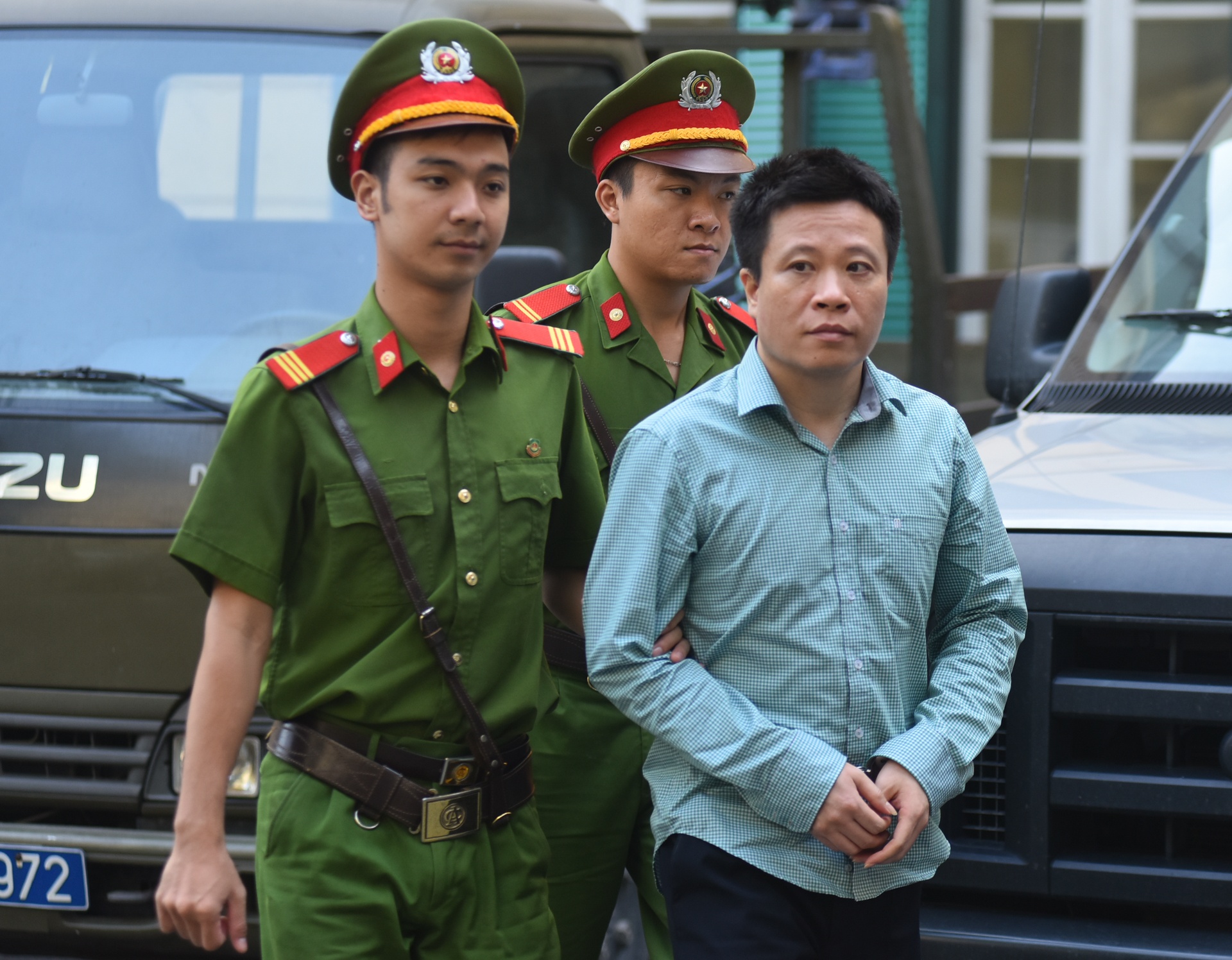 Nguyễn Xuân Sơn ảnh 2 Nguyen Xuan Son anh 2