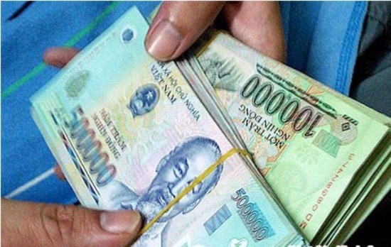 ‘Nha ngoai cam’ lua dao xin viec vao cong an hinh anh