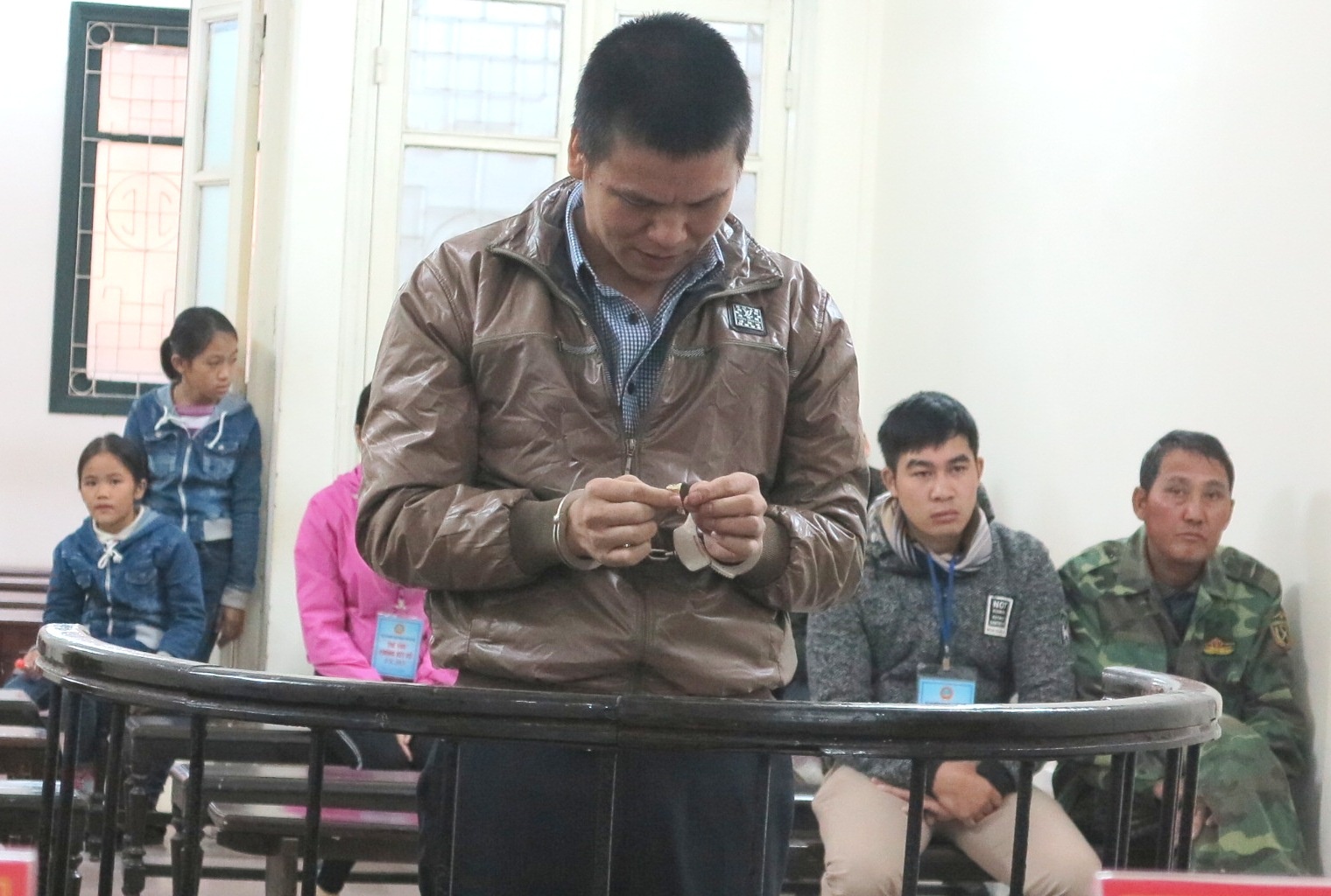 Sat hai dong nghiep anh 1