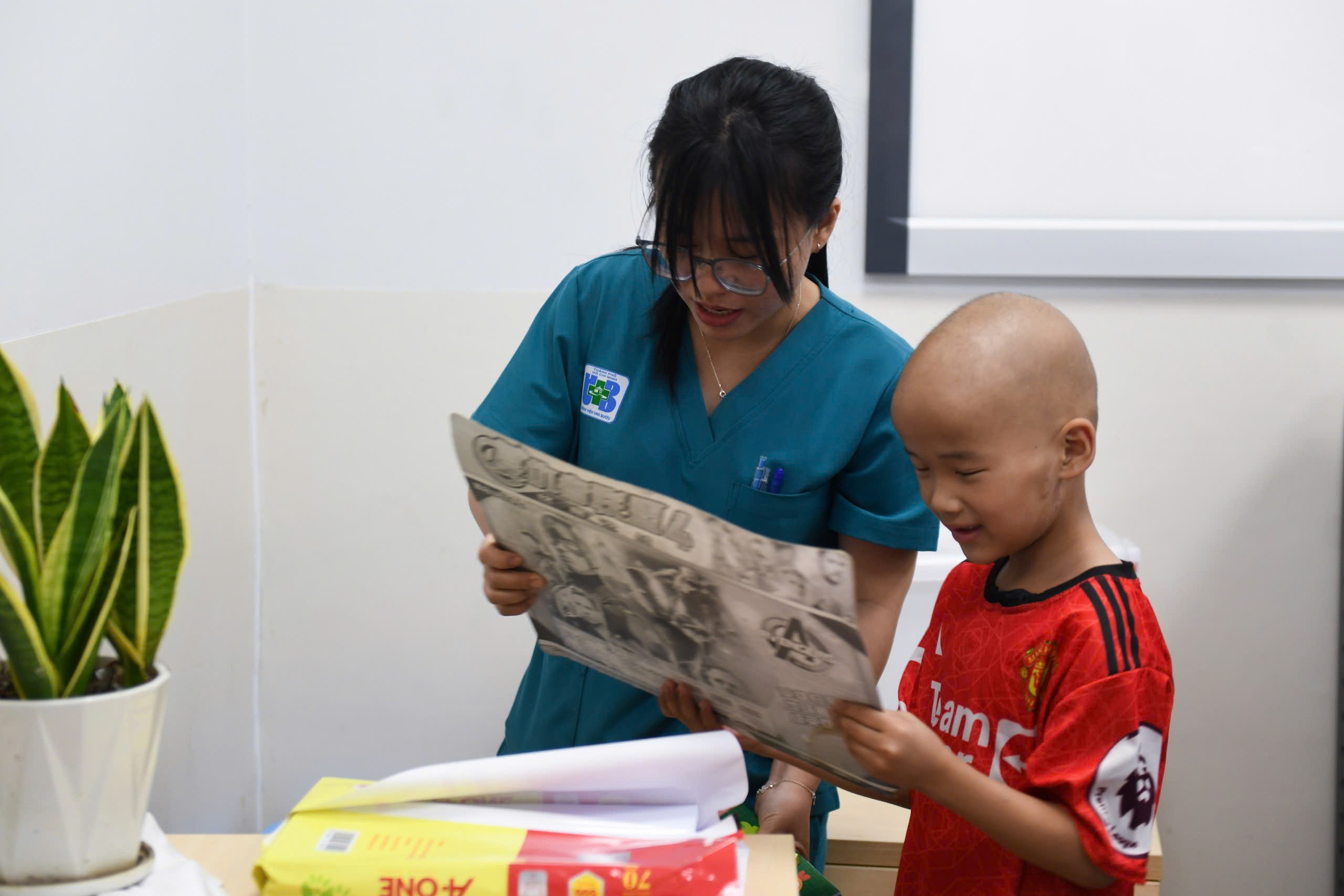bệnh nhi ung thư ảnh 6 benh nhi ung thu anh 6